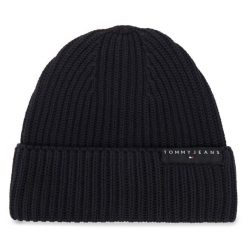 Czapka Tommy Jeans. Czarne czapki męskie Tommy Jeans, na zimę, bez wzorów, z jeansu. Za 129.99 zł.
