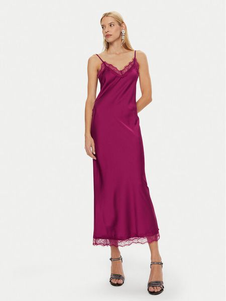 Rinascimento Sukienka koktajlowa CFC0120043003 Bordowy Regular Fit. Czerwone sukienki damskie Rinascimento, s, bez wzorów, z syntetyku, wizytowe, bez kołnierzyka, bez ramiączek. Za 219.99 zł.