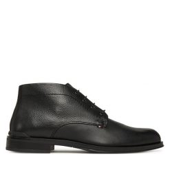 Trzewiki Tommy Hilfiger. Czarne botki męskie Tommy Hilfiger, bez wzorów, bez obcasa, bez zapięcia. Za 599.99 zł.