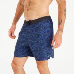 Spodenki surfingowe męskie Olaian 100 18" Darknight. Niebieskie szorty męskie OLAIAN, bez wzorów, z materiału, sportowe. Za 69.99 zł.