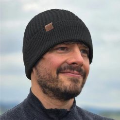 Czapka 100% Wełny Merino Fisherman. Szare czapki damskie WOOLONA, bez wzorów, z wełny. W wyprzedaży za 93.60 zł.