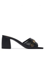 Guess Klapki FLJGAU ELE03 Czarny. Czarne klapki damskie Guess, z aplikacjami, ze skóry, bez obcasa, bez zapięcia. Za 549.99 zł.