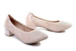 CAPRICE 22501-42 140 M2250142 cream perlato, czółenka damskie. Brązowe czółenka damskie Caprice, na lato, bez wzorów, ze skóry, bez obcasa, na obcasie, bez zapięcia. Za 255.92 zł.