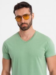 Bawełniana klasyczna męska koszulka z dekoltem w serek BASIC – zielona V11 - Rozmiar: XL. Zielone t-shirty męskie Ombre Clothing, m, bez wzorów, z bawełny, bez kołnierzyka, bez ramiączek. W wyprzedaży za 29.99 zł.