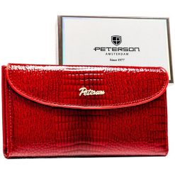 Poziomy portfel damski ze skóry ekologicznej w czerwonym kolorze z tłoczeniem na wzór skóry krokodyla - Peterson. Czerwone portfele damskie Peterson, ze skóry ekologicznej. Za 94.99 zł.
