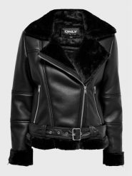 ONLY Kurtka z imitacji skóry Agnete 15260002 Czarny Regular Fit. Czarne kurtki damskie ONLY, l, bez wzorów, ze skóry, bez kaptura. Za 379.99 zł.