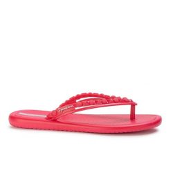 Japonki klapki damskie Ipanema 27130 MEU SOL AD. Czerwone klapki damskie Ipanema, na lato, bez wzorów, z materiału, eleganckie, bez obcasa, na płaskiej podeszwie, bez zapięcia. Za 69.99 zł.