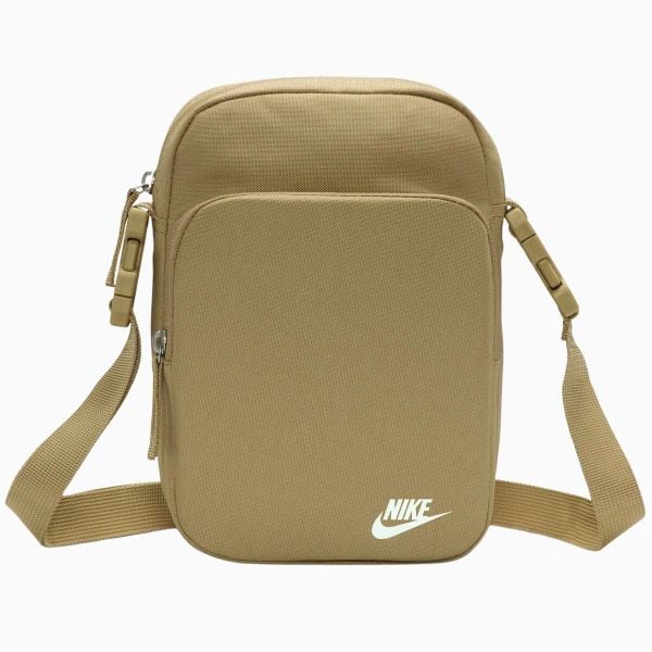 Saszetka na ramię Nike Nk Heritage Crossbody. Brązowe saszetki i nerki męskie Nike, bez wzorów. Za 110.99 zł.
