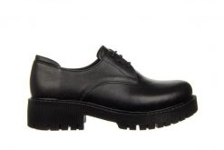 Półbuty Bayla-161 084 500 169 011 Black 161588, Czarny, Skóra naturalna - 40. Czarne półbuty damskie Bayla, bez wzorów, ze skóry, eleganckie, bez obcasa, bez zapięcia. W wyprzedaży za 224.10 zł.