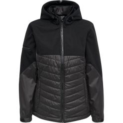 Kurtka damska Hummel North Hybrid. Czarne kurtki sportowe damskie Hummel, na jesień, xl, bez wzorów, z materiału, bez ramiączek, z kapturem, outdoorowe. Za 398.00 zł.