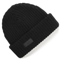 Czapka beanie z dzianiny. Czarne czapki damskie GILL, bez wzorów, z dzianiny. Za 154.05 zł.