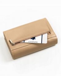 Portfel skórzany 4U Cavaldi RD-22-GCL beżowy. Brązowe portfele damskie 4U Cavaldi, ze skóry. Za 67.99 zł.