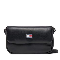 Torebka Tommy Jeans. Czarne listonoszki damskie Tommy Jeans, bez wzorów, z jeansu, bez dodatków. Za 229.99 zł.