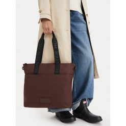 Torebka Hunter. Brązowe shopperki damskie Hunter, bez wzorów, bez dodatków. Za 229.99 zł.