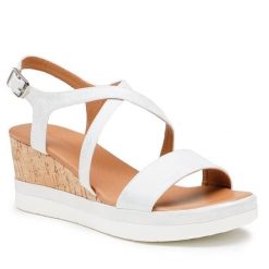 Sandały Clara Barson. Szare sandały damskie Clara Barson, bez wzorów, bez obcasa, na koturnie, bez zapięcia. Za 129.99 zł.