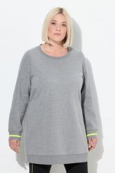 Damskie Długi sweter nadrukowany napis okrągły dekolt długi rękaw. Szare swetry nierozpinane damskie Ulla Popken, plus size, bez wzorów, z bawełny, sportowe, bez kołnierzyka, plus size, bez ramiączek. Za 279.99 zł.