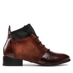 Botki Maciejka. Brązowe botki damskie Maciejka, bez wzorów, bez obcasa, na płaskiej podeszwie, bez zapięcia. Za 419.99 zł.