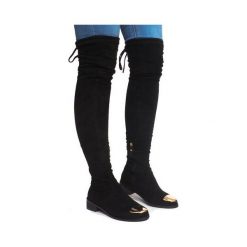 Czarne Wysokie Zamszowe Kozaki Lycra B-8 Czarny. Czarne kozaki damskie ButyModne, bez wzorów, z lycry, bez obcasa, na obcasie, bez zapięcia. W wyprzedaży za 139.00 zł.