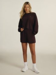 4F Spodenki z modalem damskie 4F x Anna Lewandowska - brązowe S. Brązowe szorty damskie 4F, bez wzorów, z dresówki, biznesowe, z podwyższonym stanem. Za 129.99 zł.