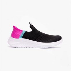 Buty na co dzień damskie SKECHERS ULTRA FLEX 3.0 siateczka. Czarne obuwie sportowe damskie Skechers, bez wzorów, bez zapięcia, trekkingowe, Skechers Sport. Za 226.00 zł.