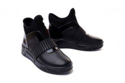 ARTIKER RELAKS 47C355 czarny, botki damskie. Czarne botki damskie Artiker Relaks, na zimę, bez wzorów, ze skóry, bez obcasa, na koturnie, bez zapięcia. Za 259.90 zł.