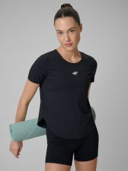 4F Koszulka treningowa regular szybkoschnąca damska - czarna M. Czarne koszulki sportowe damskie 4F, m, bez wzorów, ze skóry, bez ramiączek, na fitness i siłownię. Za 129.99 zł.