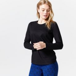 Koszulka z długim rękawem damska Domyos Gym & Pilates 100. Czarne bluzki damskie NYAMBA, s, bez wzorów, z bawełny, sportowe, bez kołnierzyka, bez ramiączek. Za 39.99 zł.