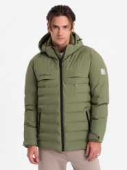 Zimowa kurtka męska z odpinanym kapturem - oliwkowa V1 - Rozmiar: S. Zielone kurtki męskie Ombre Clothing, na zimę, m, bez wzorów. W wyprzedaży za 277.49 zł.