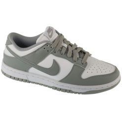 Buty sportowe Sneakersy damskie, Wmns Dunk Low NN. Szare obuwie sportowe damskie Nike, bez wzorów, bez zapięcia, trekkingowe. Za 499.99 zł.