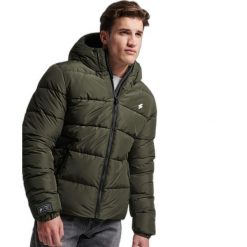 Kurtka z kapturem Superdry Sports. Zielone kurtki męskie Superdry, xl, z aplikacjami, z materiału, klasyczne, z kapturem. Za 379.00 zł.