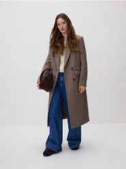 Płaszcz z dodatkiem wełny - brązowy. Brązowe płaszcze damskie Reserved, l, bez wzorów, z tkaniny, bez kołnierzyka, bez kaptura. Za 279.99 zł.