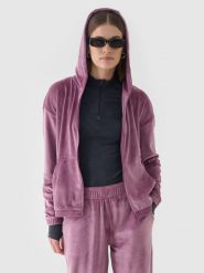 4F Bluza dresowa z weluru rozpinana z kapturem damska - różowa L. Czerwone bluzy damskie 4F, l, bez wzorów, z dresówki, sportowe, bez ramiączek, z kapturem. W wyprzedaży za 79.99 zł.
