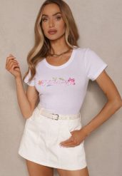 Biały T-shirt z Bawełny Zdobiony Nadrukiem Zarinla. Białe t-shirty damskie Renee, l, z aplikacjami, z bawełny, eleganckie, bez kołnierzyka, bez ramiączek. Za 29.99 zł.