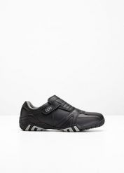 Buty wsuwane. Czarne buty sportowe męskie bonprix, bez wzorów, bez zapięcia. Za 119.99 zł.