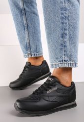 Czarne Buty Sportowe Cahrnixi. Czarne obuwie sportowe damskie Born2be, z aplikacjami, bez zapięcia. Za 74.99 zł.