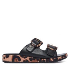 Klapki Tamaris. Czarne klapki damskie Tamaris, bez wzorów, bez obcasa, bez zapięcia. Za 329.99 zł.