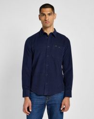 MĘSKA KOSZULA LEE SURE SHIRT REAL INDIGO 112355732 L66N008547. Niebieskie koszule męskie Lee, l, bez wzorów, bez kołnierzyka, bez ramiączek. Za 129.99 zł.