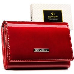 Duży, lakierowany portfel damski ze skóry naturalnej i ekologicznej w czerwonym kolorze, zamykany na zatrzask - Rovicky. Czerwone portfele damskie ROVICKY, z lakierowanej skóry. Za 74.99 zł.