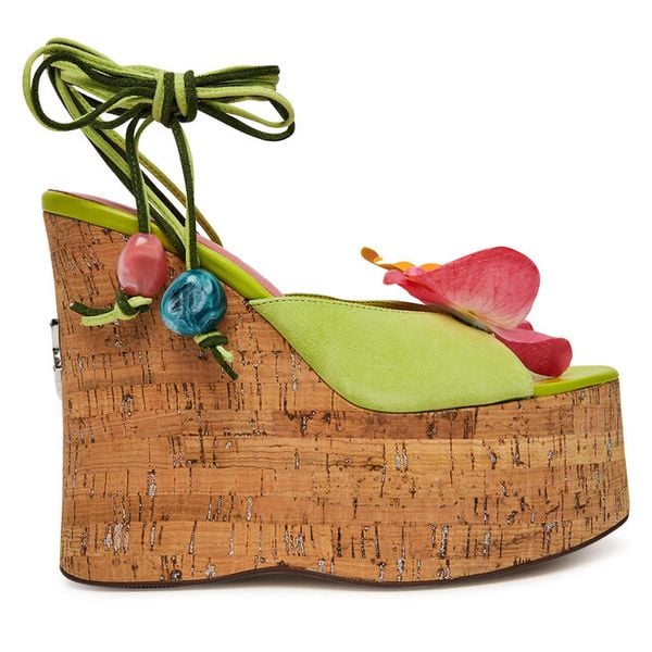 Sandały Naked Wolfe. Zielone sandały damskie Naked Wolfe, bez wzorów, bez obcasa, na koturnie, bez zapięcia. Za 1,279.00 zł.