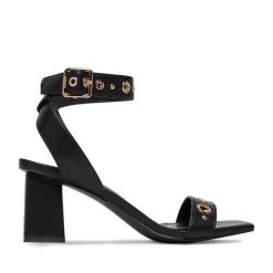 Sandały MEXX. Czarne sandały damskie Mexx, bez wzorów, bez obcasa, na słupku, bez zapięcia. Za 179.99 zł.