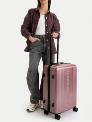 Reebok Walizka średnia CEO-RBK-030-M Różowy. Czerwone walizki damskie Reebok, bez wzorów, z tworzywa sztucznego, średnie. Za 319.99 zł.