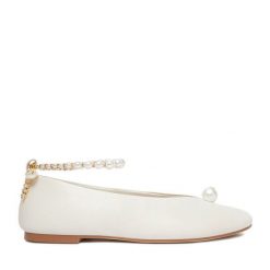 Baleriny GINO ROSSI. Białe balerinki damskie Gino Rossi, bez wzorów, bez obcasa, bez zapięcia. Za 349.99 zł.