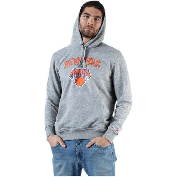 Bluza z kapturem New York Knicks. Szare bluzy męskie Mitchell & Ness, bez wzorów, sportowe, bez ramiączek, z kapturem. Za 369.50 zł.