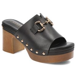 Czarne Klapki Carmela Stylowe Obuwie Damskie. Czarne klapki damskie Carmela, bez wzorów, ze skóry, eleganckie, bez obcasa, na obcasie, bez zapięcia. Za 289.00 zł.