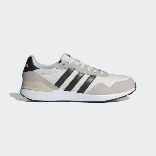 Buty Run 60s 4.0. Białe buty zimowe męskie Adidas, bez wzorów, bez obcasa, bez zapięcia. Za 259.00 zł.