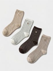 Prążkowane skarpetki z bawełną i haftem serc 4 pack - wielobarwny. Skarpetki damskie Sinsay, bez wzorów, z bawełny. Za 17.99 zł.