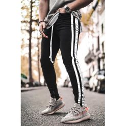 Męskie jeansy LEONARD BLACK. Czarne jeansy męskie Męskie jeansy LEONARD BLACK, z jeansu. W wyprzedaży za 119.00 zł.
