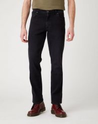 WRANGLER TEXAS SLIM BLACK CROW 112141152 W12SHP363. Czarne jeansy męskie Wrangler, z jeansu. Za 229.99 zł.
