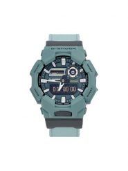 G-Shock Zegarek GA-010CE-2AER Zielony. Zielone, analogowe zegarki męskie G-Shock, bez wzorów. Za 629.99 zł.