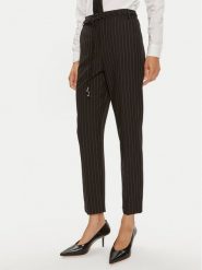 Patrizia Pepe Spodnie materiałowe 8P0614/A457-F1OO Czarny Regular Fit. Czarne spodnie materiałowe damskie Patrizia Pepe, bez wzorów, z materiału. Za 1,149.00 zł.
